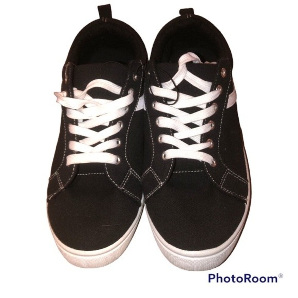 Open Trails Revolution Skater Sneakers Sz 8 Men’s Black White Skate NEW NWT